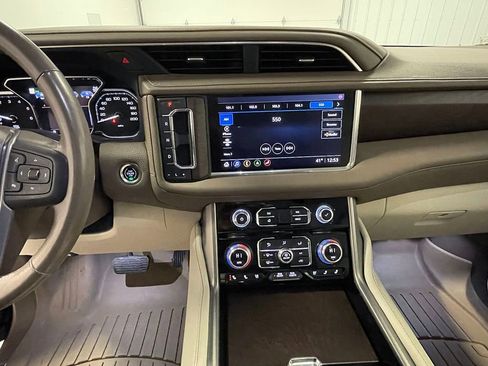 Used 2021 GMC Yukon Denali w/ Denali Premium Package image 46