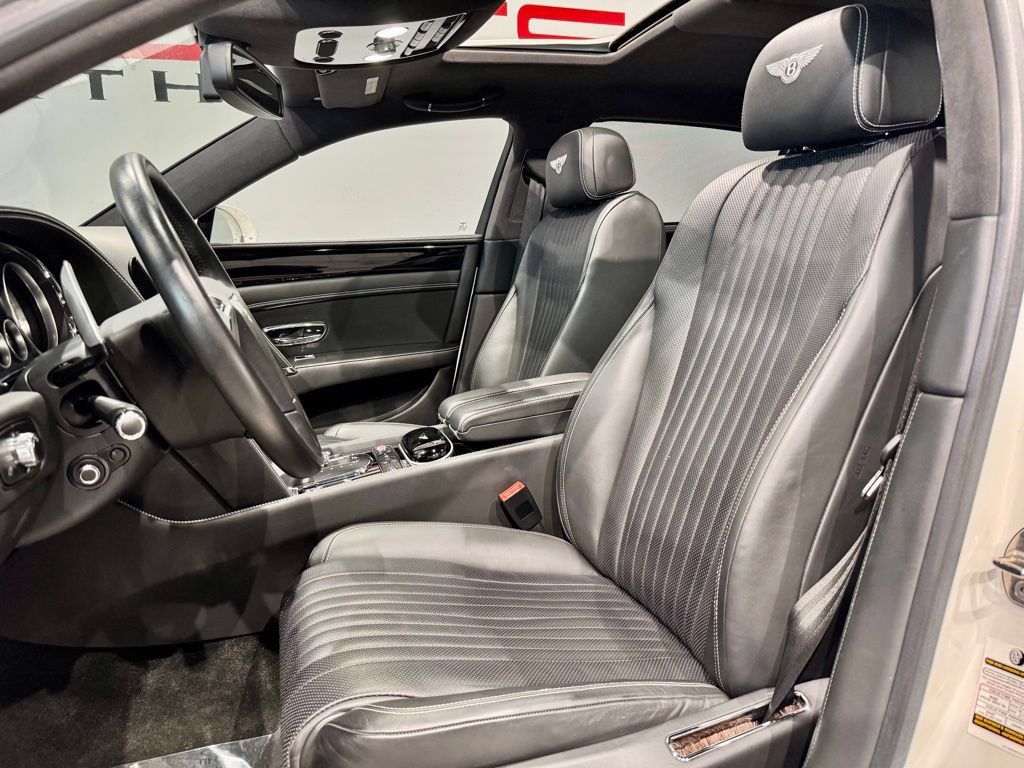 Used 2018 Bentley Flying Spur V8 AWD/4WD image 12