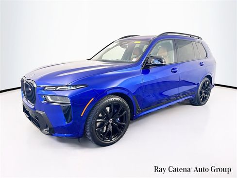 Certified 2023 BMW X7 M60i w/ Executive Package image 3
