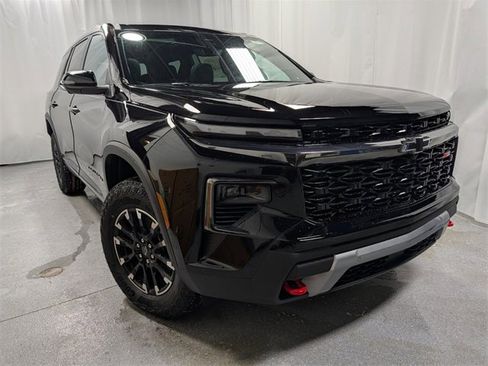 New 2026 Chevrolet Traverse Z71 w/ Enhanced Driving Package image 2