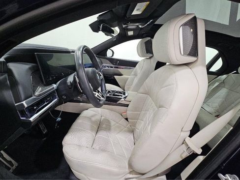Used 2023 BMW 760i xDrive w/ Executive Package AWD/4WD image 5