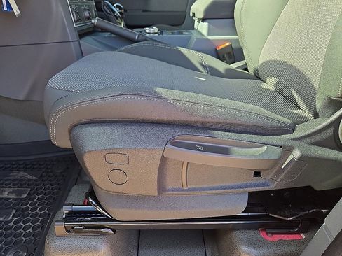 Used 2025 INEOS Grenadier image 23