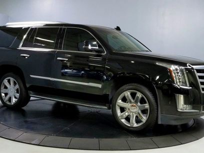 Used 2018 Cadillac Escalade Luxury