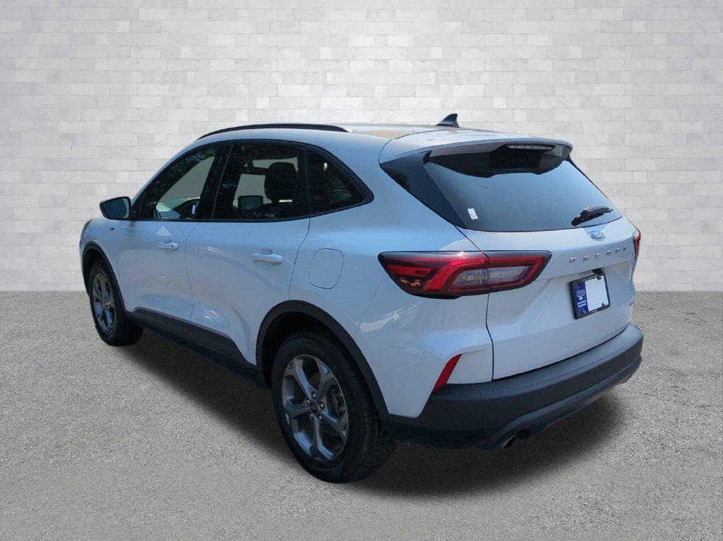 Certified 2025 Ford Escape ST-Line AWD/4WD image 7