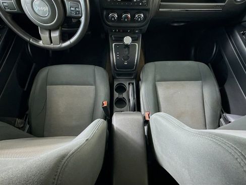 Used 2017 Jeep Patriot Latitude image 15