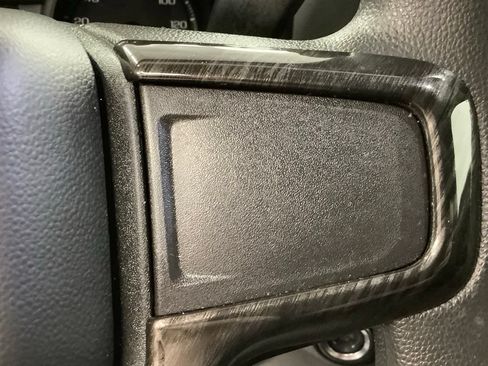 Used 2025 Chevrolet Silverado 1500 Custom AWD/4WD image 18
