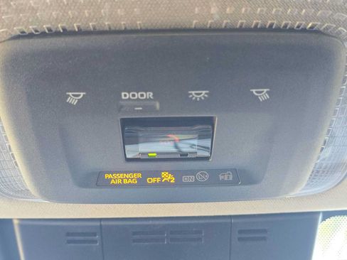 Used 2026 Toyota Prius XLE FWD image 33