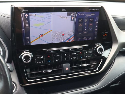 Used 2022 Toyota Highlander Limited image 29