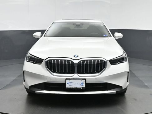 Used 2026 BMW 530i RWD image 2