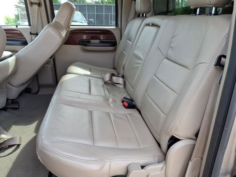 Used 2005 Ford F350 XLT AWD/4WD image 13