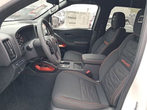 New 2026 Nissan Frontier PRO-4X w/ Pro-4x Convenience Package image 10