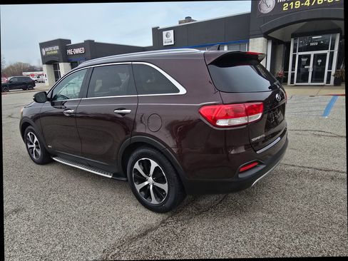 Used 2016 Kia Sorento EX image 2