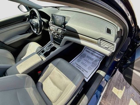 Used 2020 Honda Accord Touring image 33