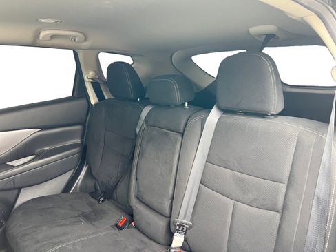 Used 2022 Nissan Murano S image 11