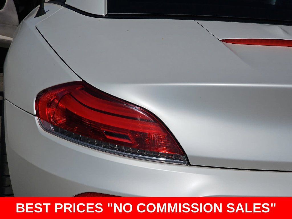 Used 2011 BMW Z4 sDrive35i RWD image 39