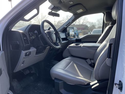 Used 2019 Ford F150 XL w/ Equipment Group 101A Mid image 14