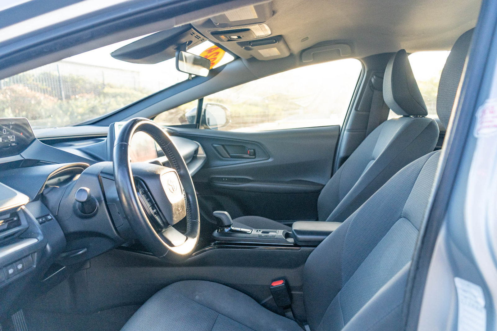 Used 2024 Toyota Prius LE FWD image 15