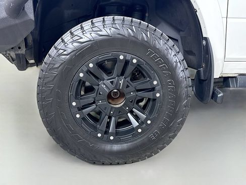 Used 2018 RAM 3500 Laramie Longhorn w/ Longhorn Southfork Package AWD/4WD image 36