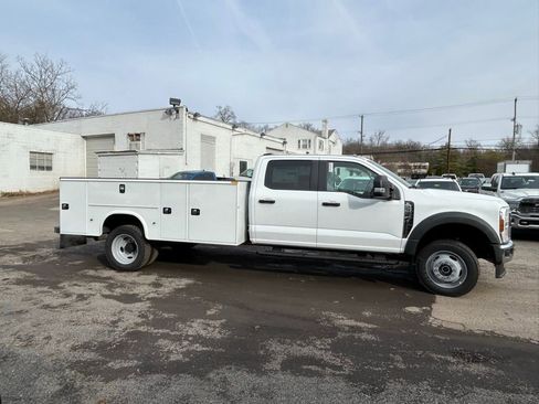 New 2026 Ford F550 4x4 Crew Cab image 4
