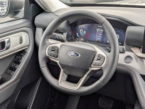 New 2026 Ford Explorer Active image 19