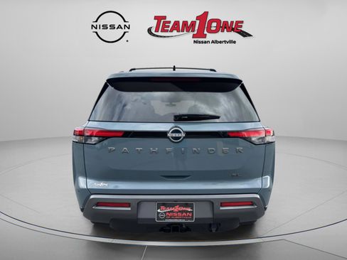 New 2026 Nissan Pathfinder SL image 6