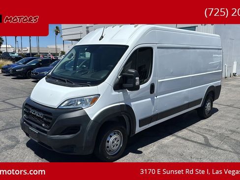 Used 2023 RAM ProMaster 2500 FWD image 2