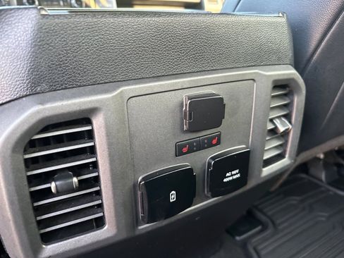 Used 2018 Ford F150 Raptor w/ Equipment Group 802A Luxury image 7