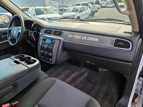 Used 2012 Chevrolet Suburban 4WD image 31