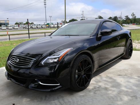 Used 2010 INFINITI G37 Sport w/ Navigation Pkg image 1