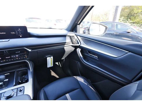 Certified 2025 MAZDA CX-70 Plug-In Hybrid w/ Premium Plus image 8