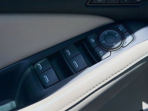 Used 2018 Buick Enclave Premium w/ Trailering Package FWD image 25