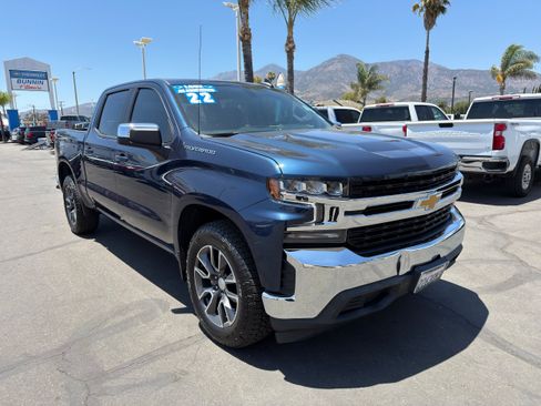 Used 2022 Chevrolet Silverado 1500 LT RWD image 2