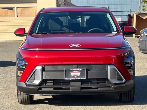 New 2026 Hyundai Kona SE image 3