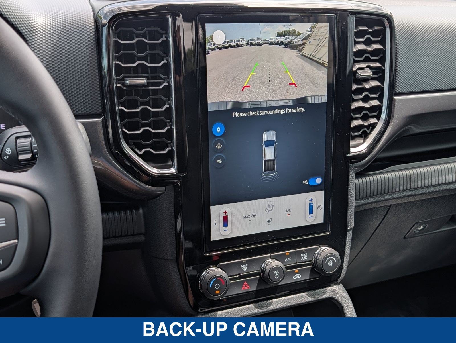 New 2026 Ford Ranger XLT w/ Black Appearance Package RWD image 31