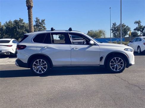 Certified 2024 BMW X5 xDrive40i w/ Premium Package image 6