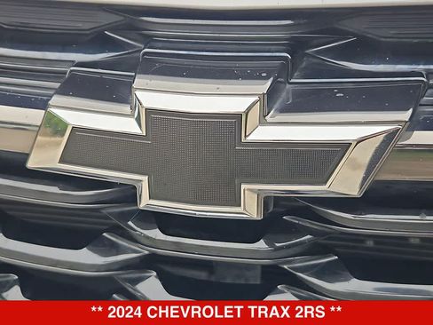 Used 2024 Chevrolet Trax RS FWD image 12