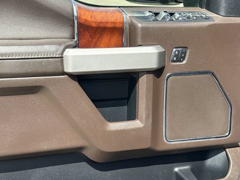 Used 2019 Ford F250 King Ranch w/ King Ranch Ultimate Package AWD/4WD image 28