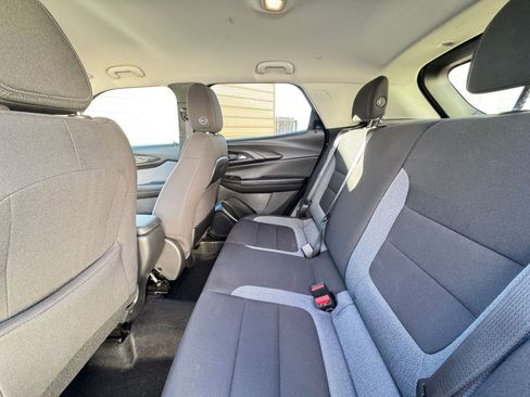 Used 2025 Chevrolet TrailBlazer LT w/ Driver Confidence Package image 23