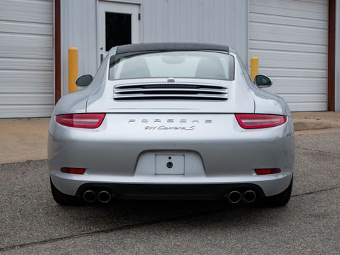 Used 2015 Porsche 911 Carrera S image 6