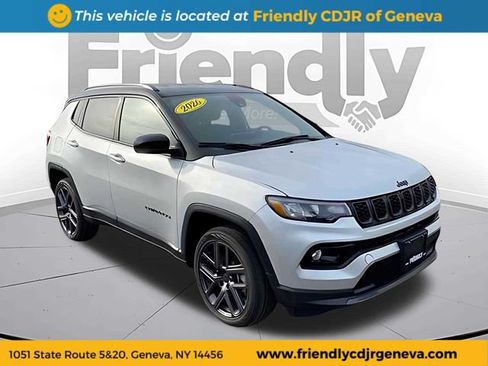 Used 2026 Jeep Compass Limited AWD/4WD image 3