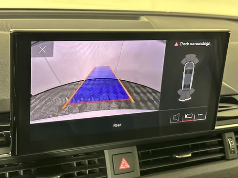 Used 2023 Audi A4 2.0T Premium w/ Convenience Package image 17