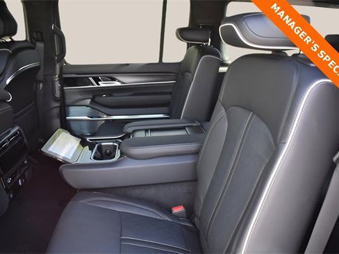 New 2025 Jeep Grand Wagoneer Series II Obsidian w/ Quick Order Packagew 28T image 17