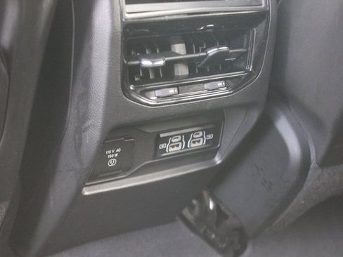 Used 2023 Jeep Grand Cherokee Altitude image 25