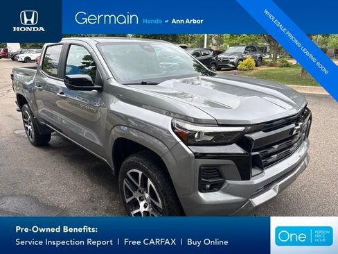 Used 2023 Chevrolet Colorado Z71 w/ Advanced Trailering Package AWD/4WD image 6