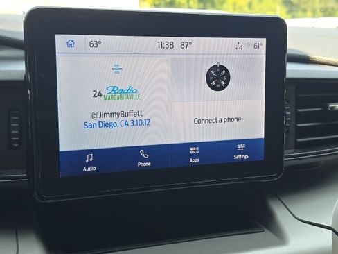 Used 2023 Ford Explorer XLT RWD image 29