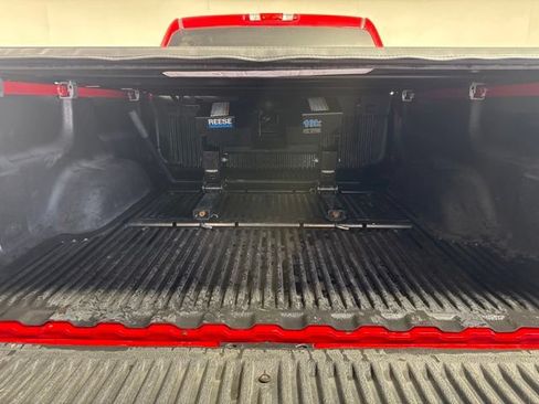 Used 2011 GMC Sierra 2500 SLT w/ SLT Convenience Package AWD/4WD image 28