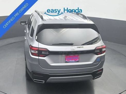Used 2025 Honda Pilot Touring image 24