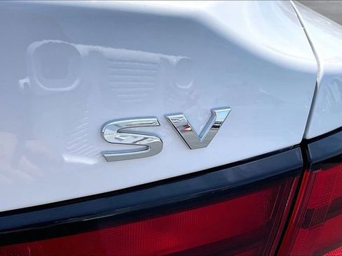 Certified 2024 Nissan Sentra SV image 23