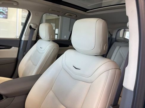 Used 2024 Cadillac XT6 Premium Luxury w/ LPO, Floor Liner Package AWD/4WD image 13