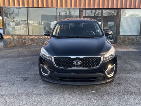 Used 2016 Kia Sorento L image 2